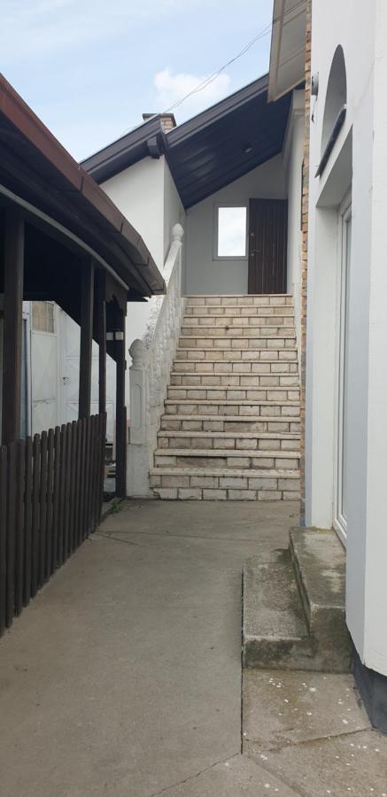 Apartmani Diksi Beçkerek Dış mekan fotoğraf
